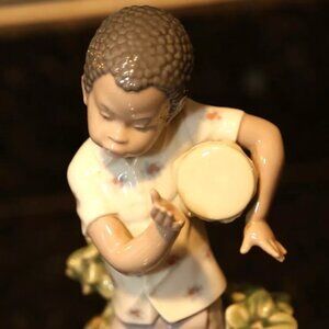LLADRO BONGO BEAT BLACK LEGACY AFRICAN AMERICAN BOY #5157 FIGURINE SPAIN